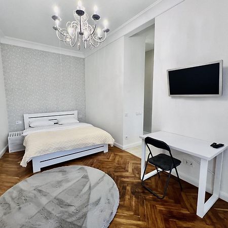 Kyiv Old Town Apartment Near Golden Gate Exteriör bild